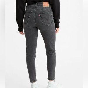 Levi Wedgie Skinny Jeans